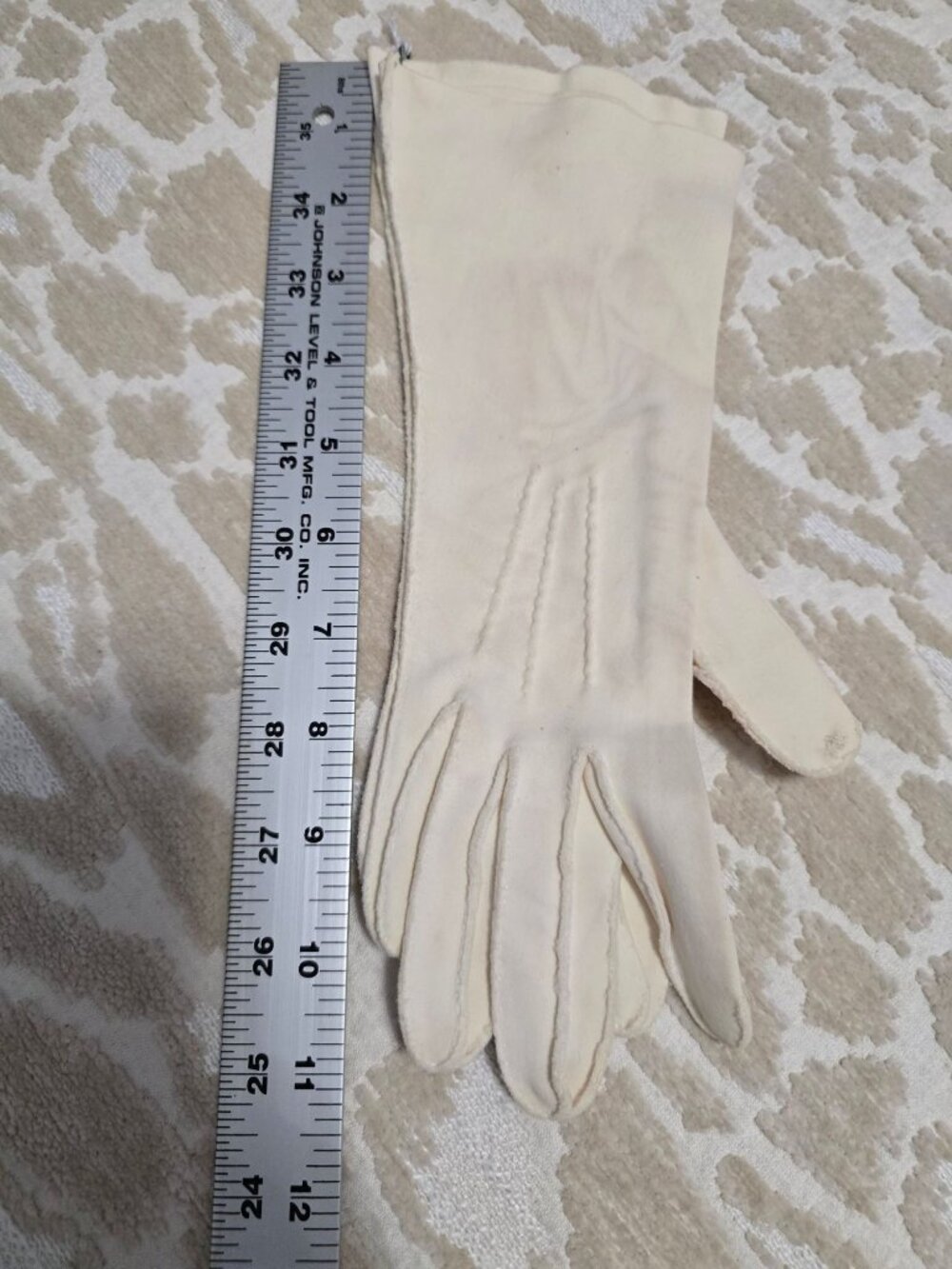 Vintage Womens Gloves Bundle Black and White Various Lengths and Styles - Picture 4 of 16